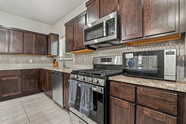 51045 Purple Mat Avenue, El Paso, TX 79934