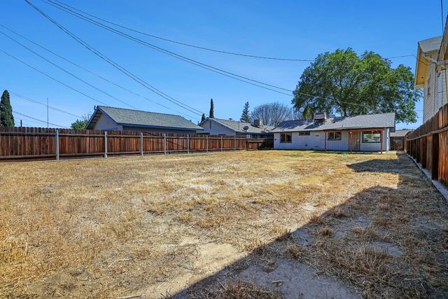 180 Monroe Street, Coalinga, CA 93210