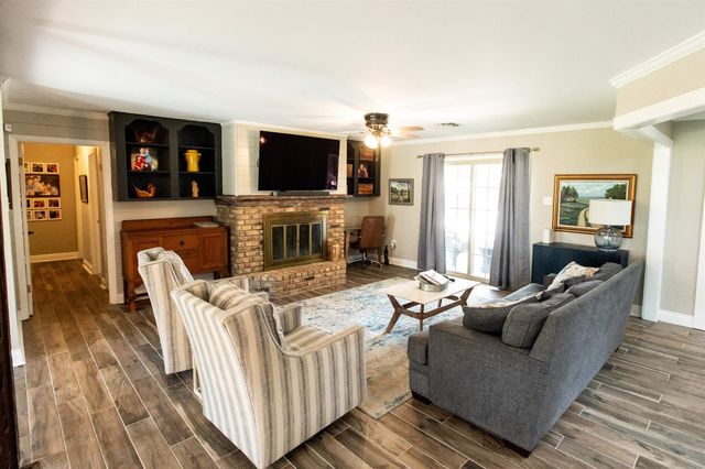 801 Hyland Drive, Lockport, LA 70374