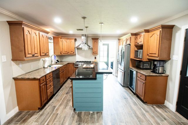 801 Hyland Drive, Lockport, LA 70374
