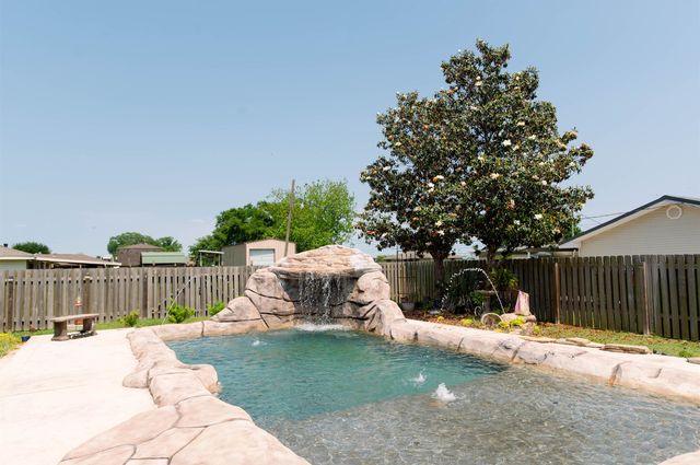 801 Hyland Drive, Lockport, LA 70374