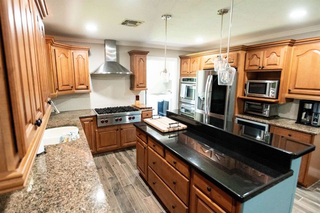 801 Hyland Drive, Lockport, LA 70374