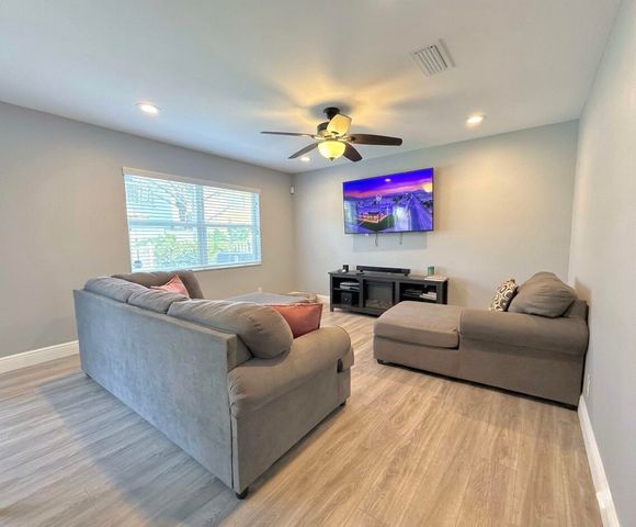 3330 Blue Fin Drive, West Palm Beach, FL 33411