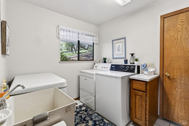 2495 Eastlake Dr, Kelseyville, CA 95451