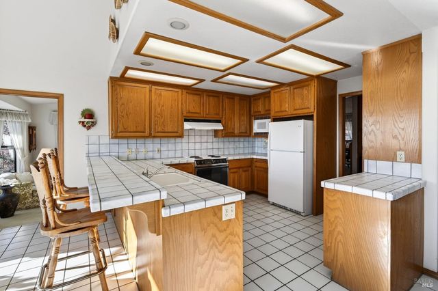 2495 Eastlake Dr, Kelseyville, CA 95451