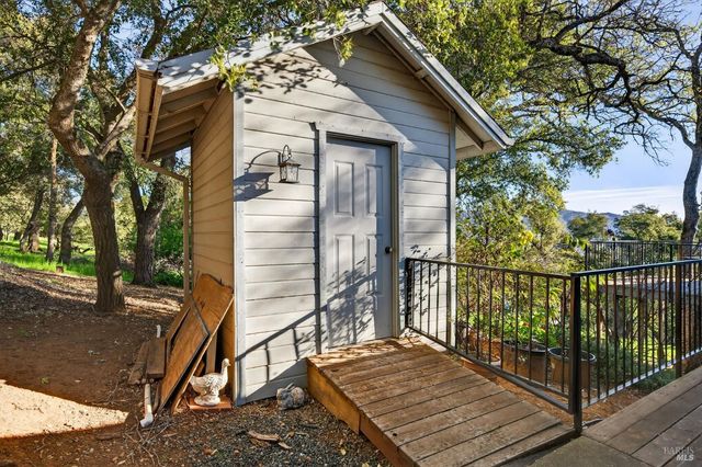 2495 Eastlake Dr, Kelseyville, CA 95451