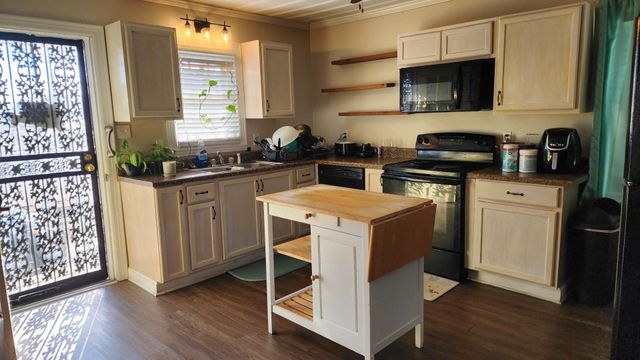 140 LAKE DR, Ripley, TN 38063