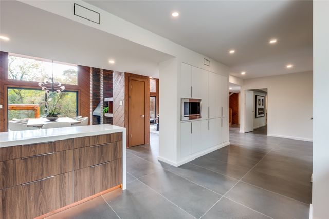 3974 Lost Creek Drive, Dallas, TX 75224