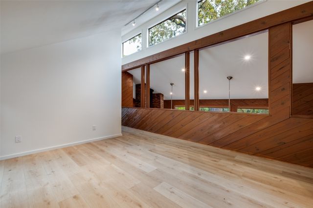 3974 Lost Creek Drive, Dallas, TX 75224