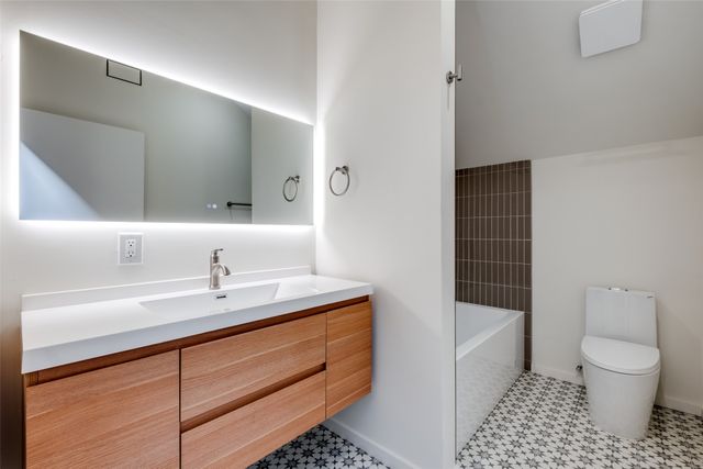 3974 Lost Creek Drive, Dallas, TX 75224