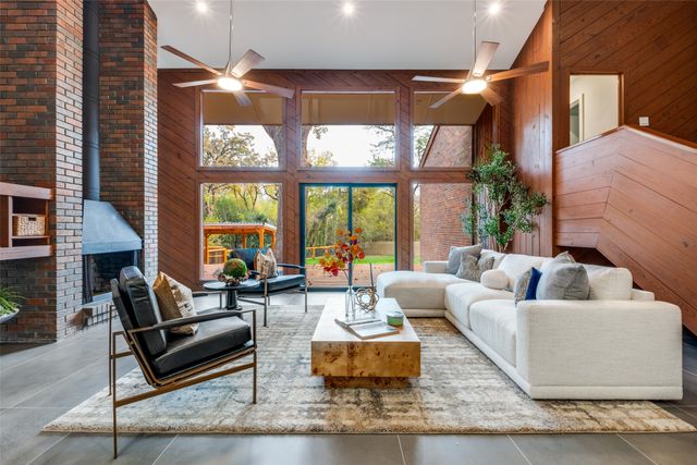 3974 Lost Creek Drive, Dallas, TX 75224