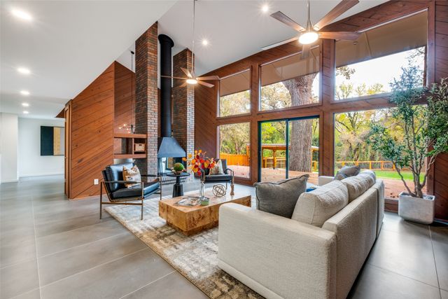 3974 Lost Creek Drive, Dallas, TX 75224