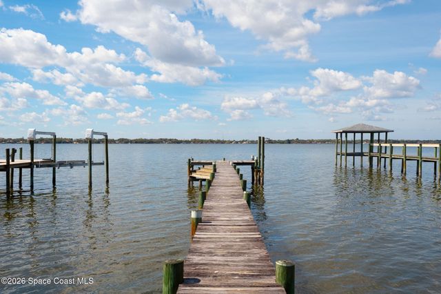 1050 Shady Lane, Merritt Island, FL 32952