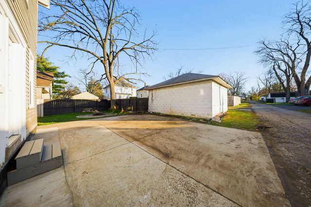 351 W William Street, Delaware, OH 43015