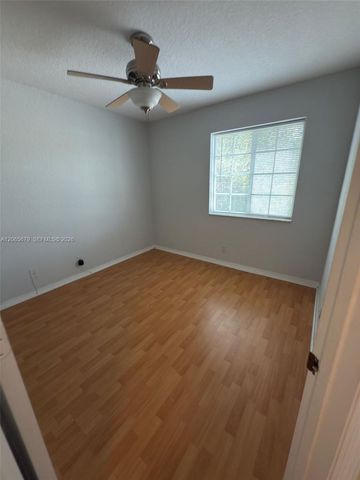 1105 SW 44th Way 1105, Deerfield Beach, FL 33442