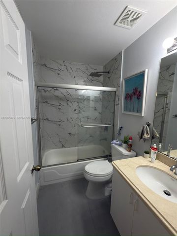 1105 SW 44th Way 1105, Deerfield Beach, FL 33442