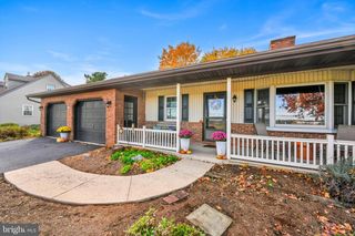 325 WALNUT RUN RD, Willow Street, PA 17584