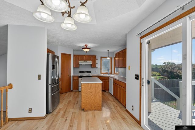 8311 Read Street, Omaha, NE 68122