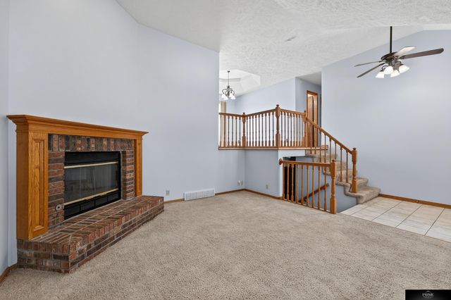 8311 Read Street, Omaha, NE 68122