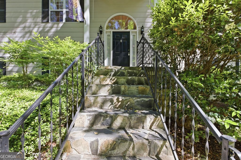 325 Springwood Drive, Clarkesville, GA 30523 — photo 3