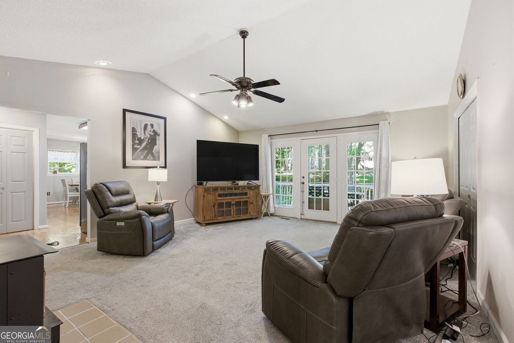 325 Springwood Drive, Clarkesville, GA 30523 — photo 5