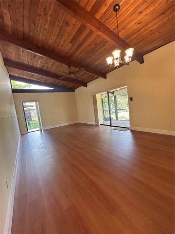 539 Briarwood Circle 257, Hollywood, FL 33024