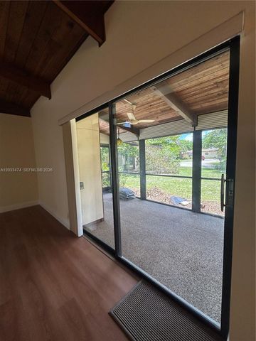 539 Briarwood Circle 257, Hollywood, FL 33024