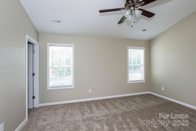 10438 Hugue Way, Charlotte, NC 28214