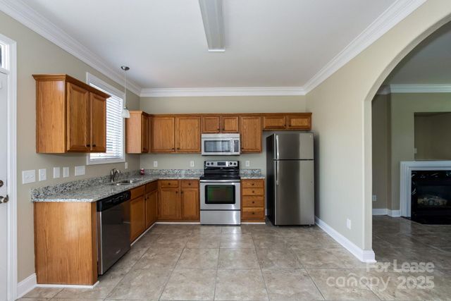 10438 Hugue Way, Charlotte, NC 28214