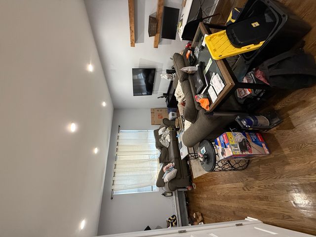 518 N MAY Street 1, Chicago, IL 60642