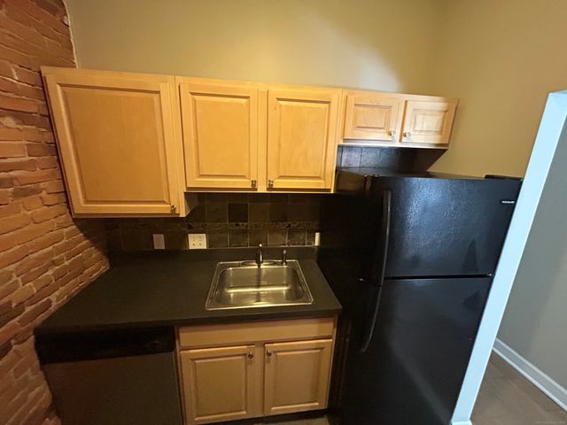 68 Morris Street 102, Hartford, CT 06114