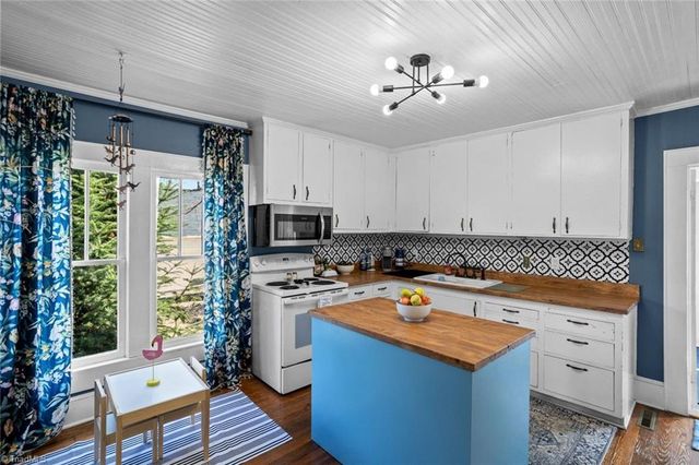 507 Columbia Avenue, Ramseur, NC 27316