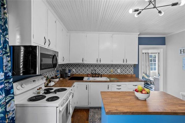 507 Columbia Avenue, Ramseur, NC 27316