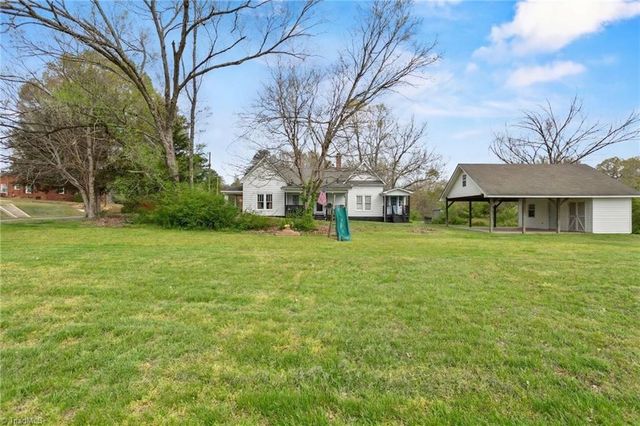 507 Columbia Avenue, Ramseur, NC 27316