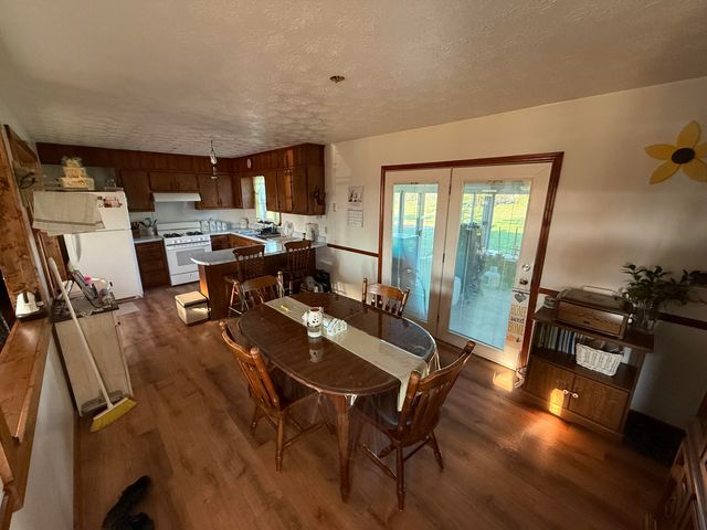 1710 Kentucky 1948, Waynesburg, KY 40489