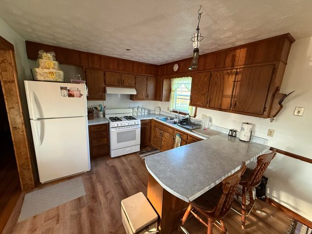 1710 Kentucky 1948, Waynesburg, KY 40489