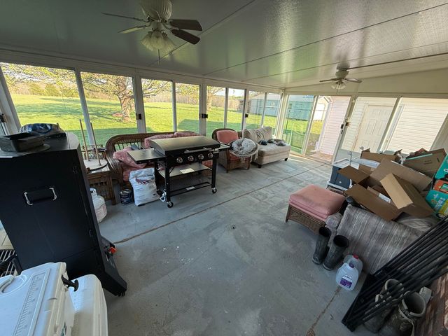 1710 Kentucky 1948, Waynesburg, KY 40489