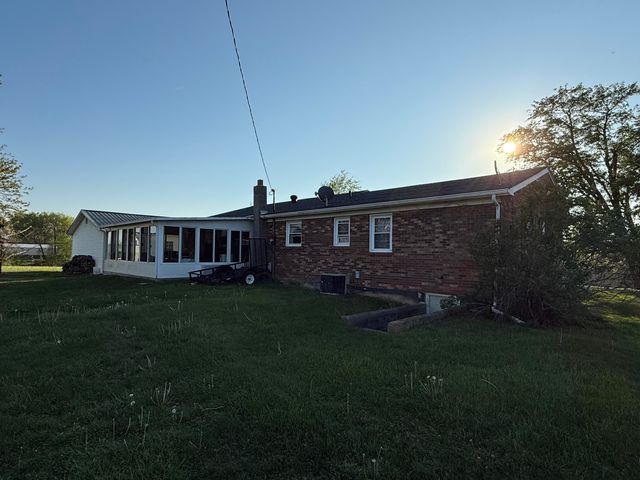 1710 Kentucky 1948, Waynesburg, KY 40489