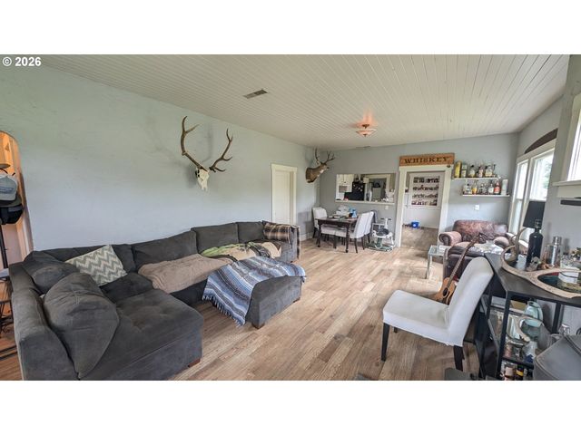 20385 Sw TILE FLAT Rd, Beaverton, OR 97007