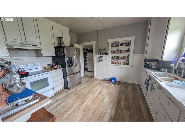 20385 Sw TILE FLAT Rd, Beaverton, OR 97007