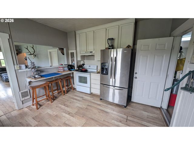 20385 Sw TILE FLAT Rd, Beaverton, OR 97007