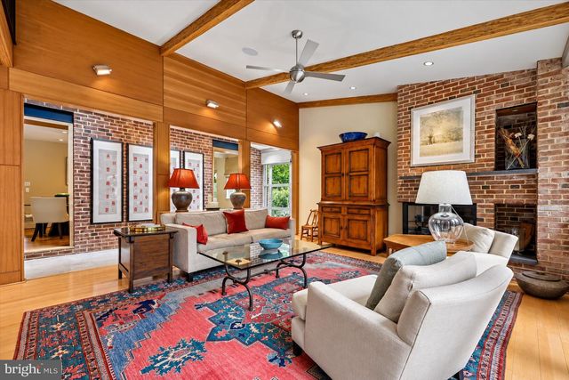 1212 WOODSIDE PKWY, Silver Spring, MD 20910