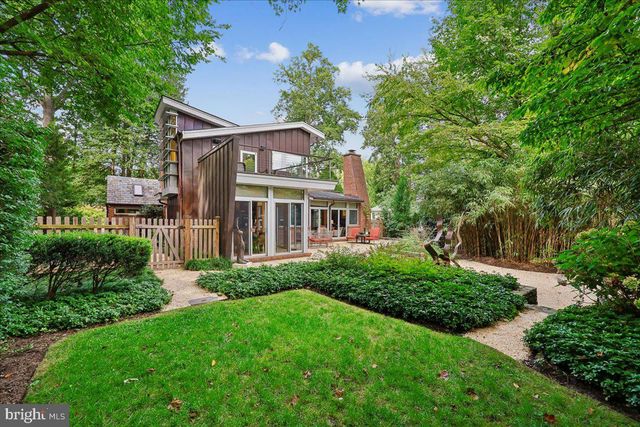 1212 WOODSIDE PKWY, Silver Spring, MD 20910