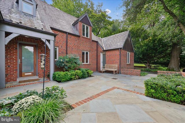 1212 WOODSIDE PKWY, Silver Spring, MD 20910