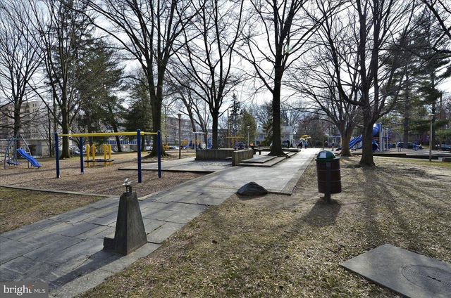 1212 WOODSIDE PKWY, Silver Spring, MD 20910