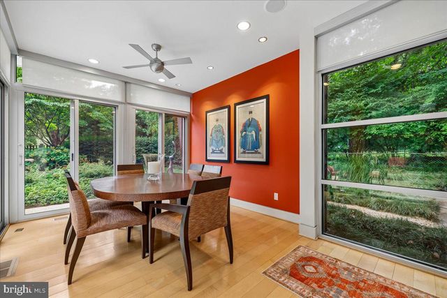 1212 WOODSIDE PKWY, Silver Spring, MD 20910