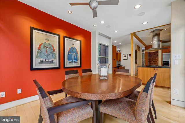 1212 WOODSIDE PKWY, Silver Spring, MD 20910