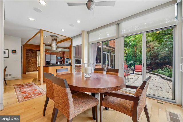1212 WOODSIDE PKWY, Silver Spring, MD 20910