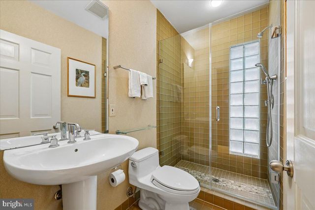 1212 WOODSIDE PKWY, Silver Spring, MD 20910
