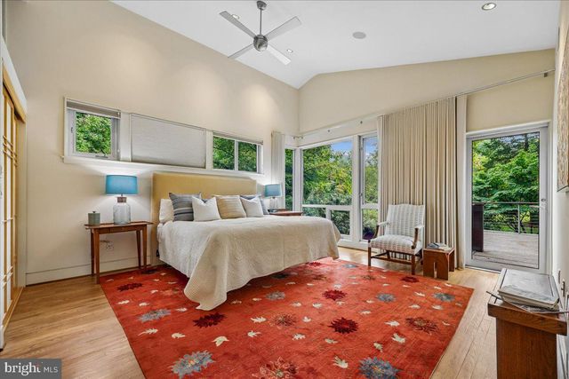 1212 WOODSIDE PKWY, Silver Spring, MD 20910
